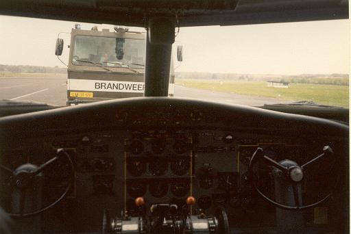 1985-05-04 crash F27 vanuit cockpit.jpg